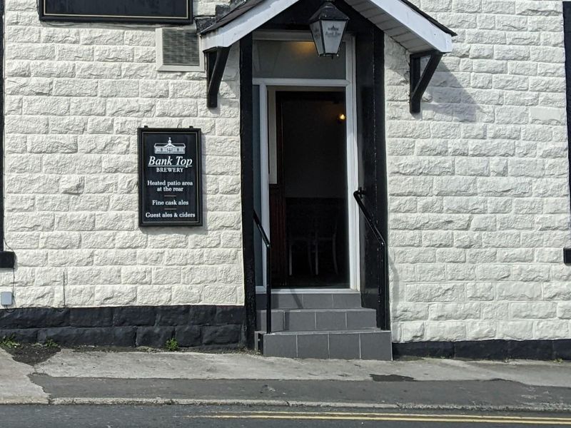 Mobility Access side entrance with three steps and handrails. (External). Published on 18-01-2026 