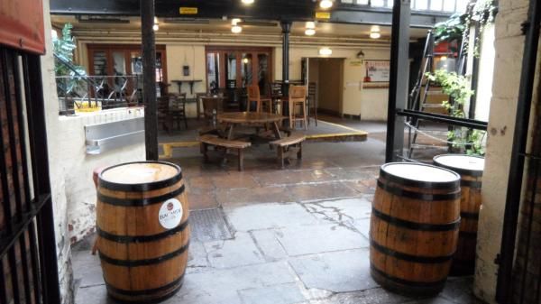 Courtyard area. Published on 29-06-2014