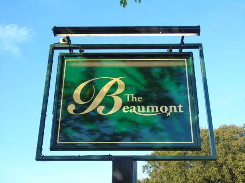 Pub Sign. (Sign). Published on 17-09-2015 