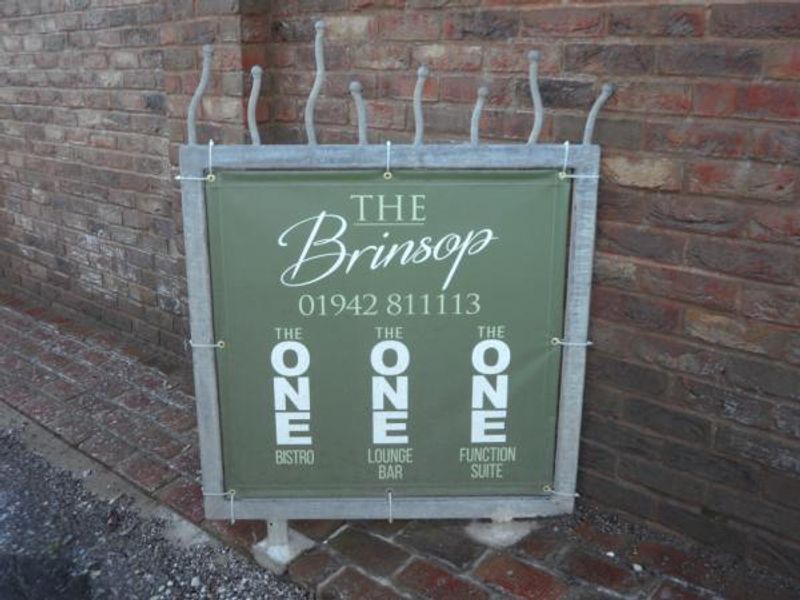 Pub Sign. (Sign). Published on 16-01-2016