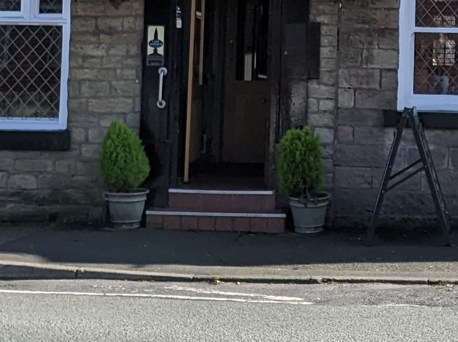 Mobility Access with two deep steps at entrance. (External). Published on 22-01-2026