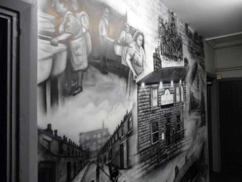 Mural. Published on 04-11-2015