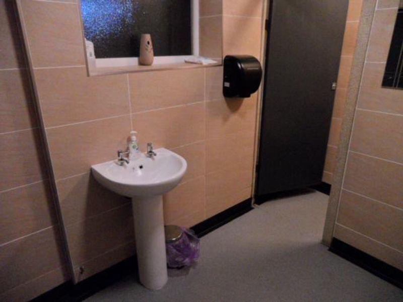 Le Bog. Published on 04-11-2015 