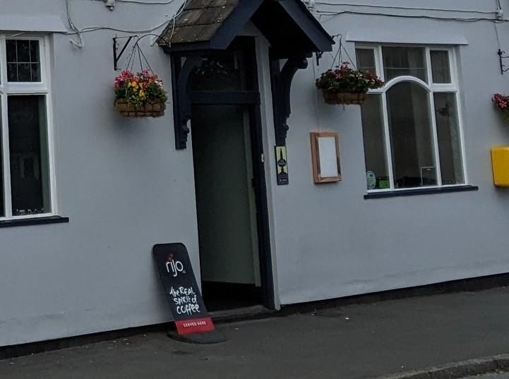 Mobility Access with slight step at entrance. (External). Published on 22-01-2026