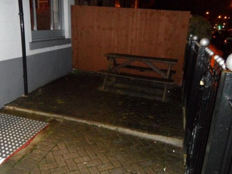 Outdoor Seating. Published on 26-11-2015 