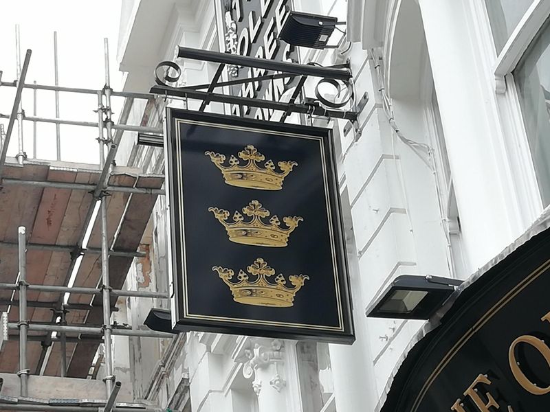 Pub Sign. (Sign). Published on 07-06-2019