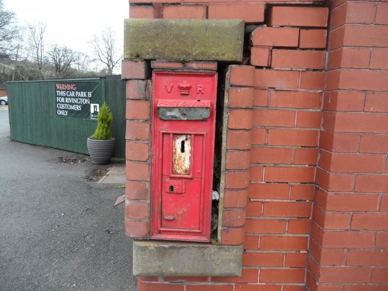 Out of Use Victorian Postbox in 2017. Published on 18-01-2017