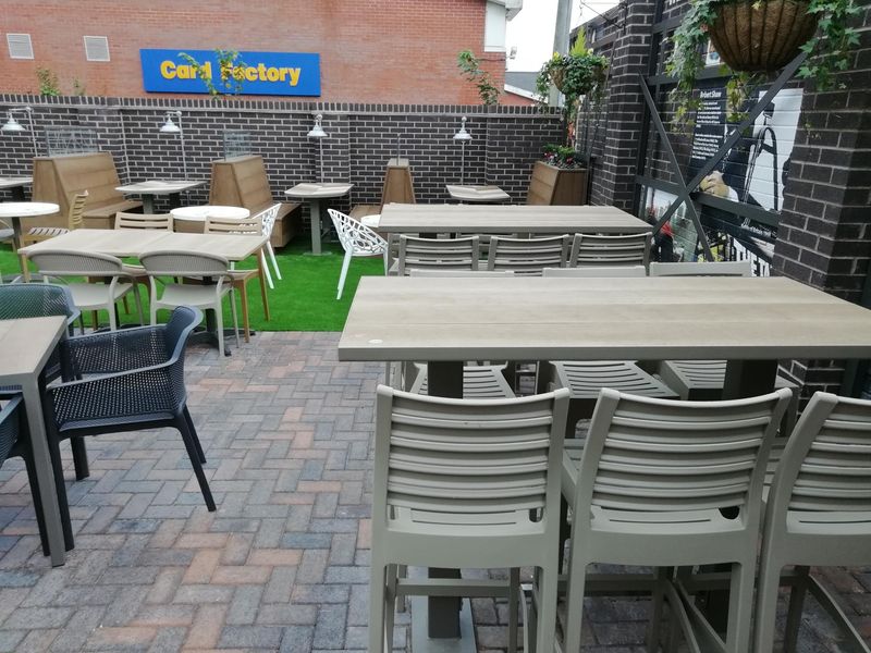 Patio Area. (Garden). Published on 12-10-2018 