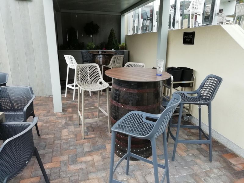 Patio Area. (Garden). Published on 12-10-2018