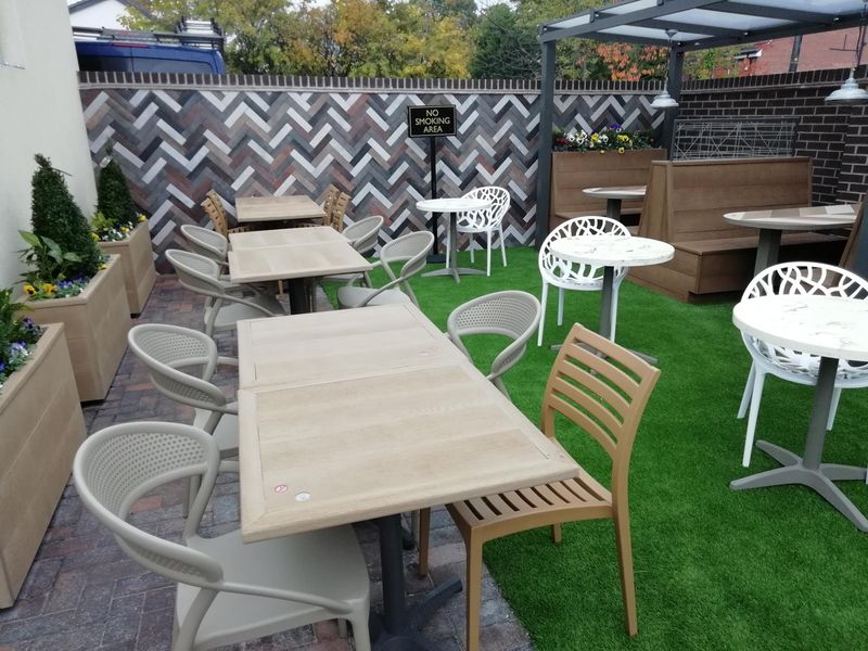 Patio Area. (Garden). Published on 12-10-2018 