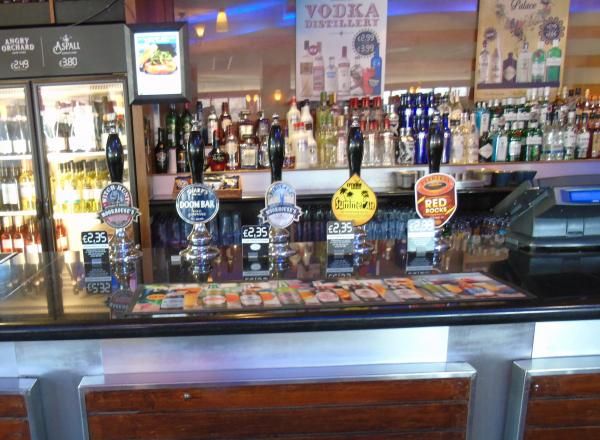 Bar area. (Bar). Published on 03-10-2015