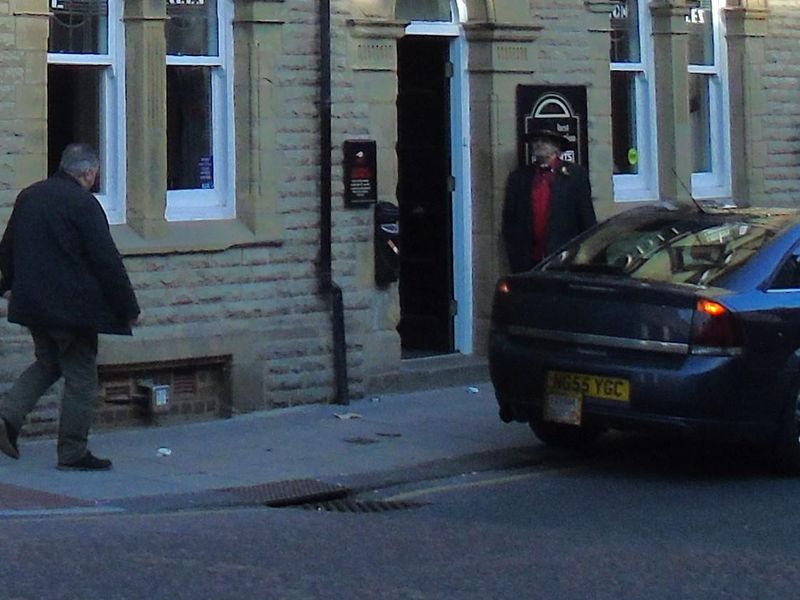 Mobility Access with single deep step at entrance. (External). Published on 24-01-2026 