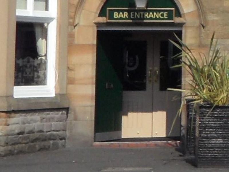 Mobility Access with medium step at entrance. (External). Published on 24-01-2026 