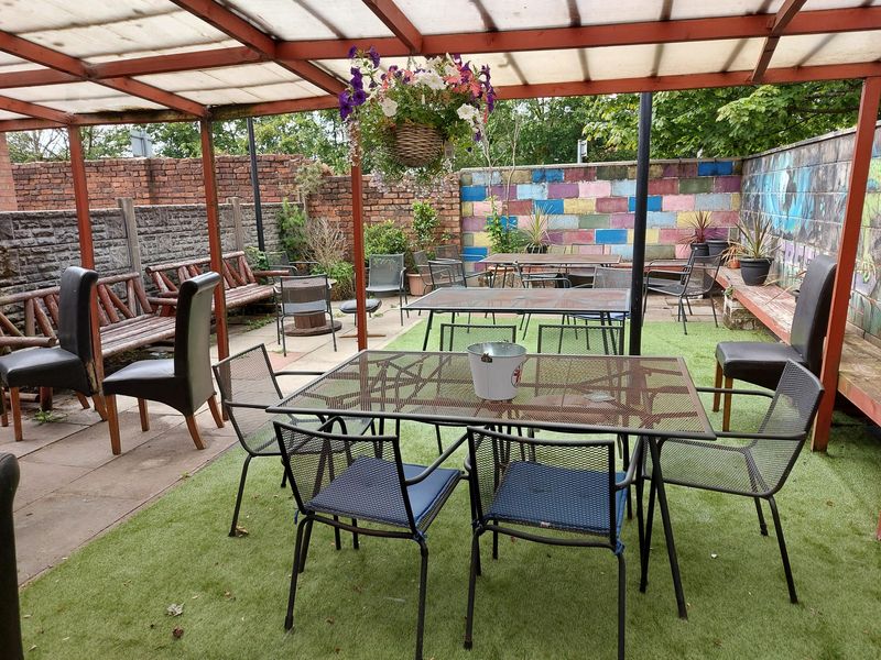 Patio Area. (Garden). Published on 10-10-2021 