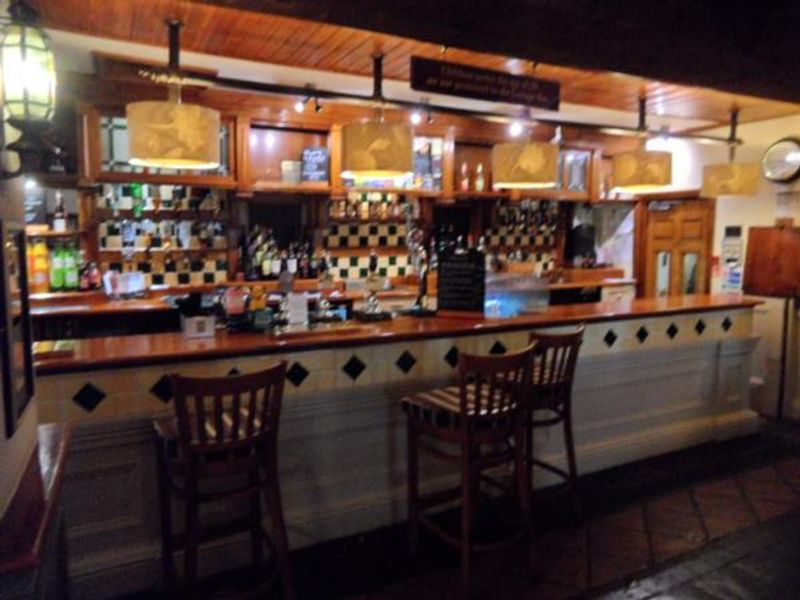 Bar area. Published on 06-10-2015
