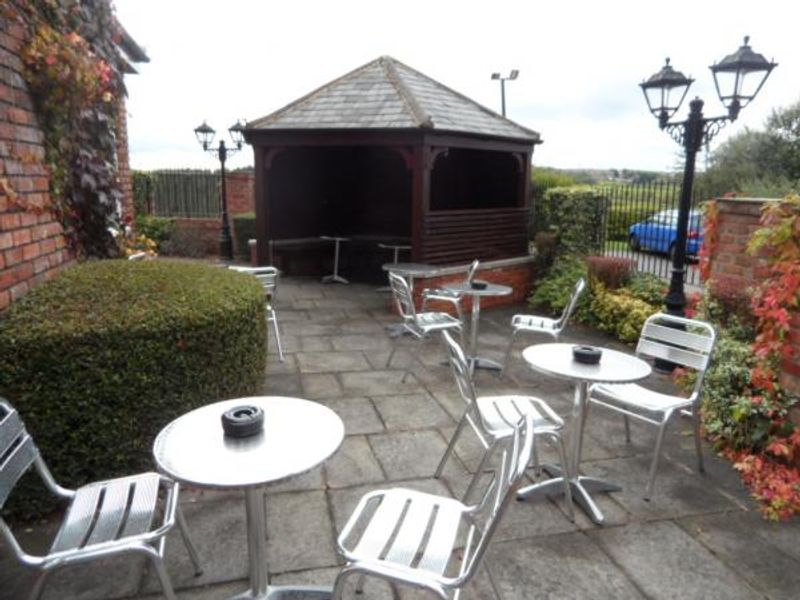 Patio Area. Published on 06-10-2015