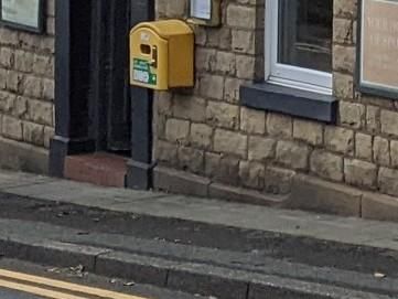 Mobility Access with deep step at entrance. (External). Published on 20-01-2026