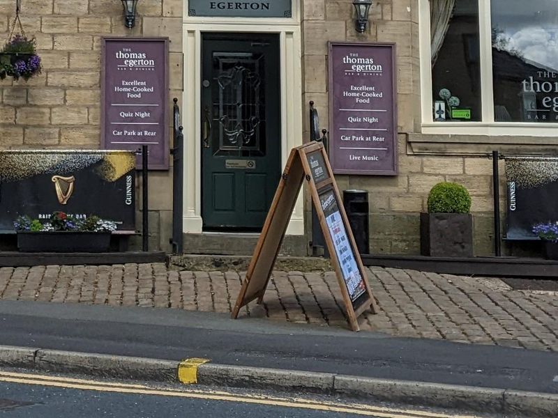 Mobility Access with two deep steps on main entrance. Published on 18-01-2026 