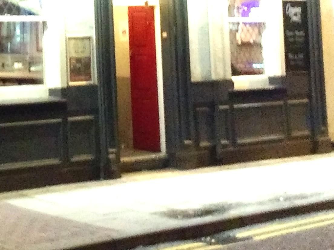 Mobility Access with deep step at the entrance. (External). Published on 25-01-2026