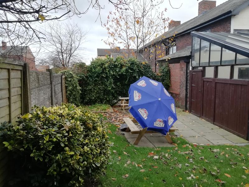 Patio Area. (Garden). Published on 11-11-2018 