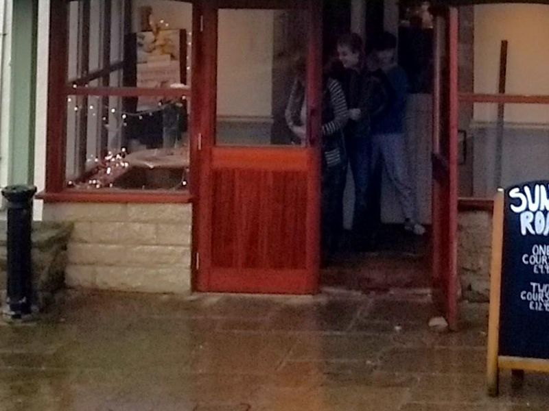 Mobility Access with small step at the entrance. (External). Published on 25-01-2026 