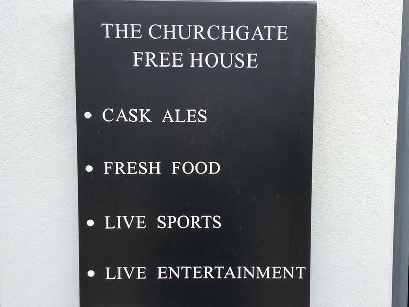 Pub Sign. (Sign). Published on 08-08-2017 