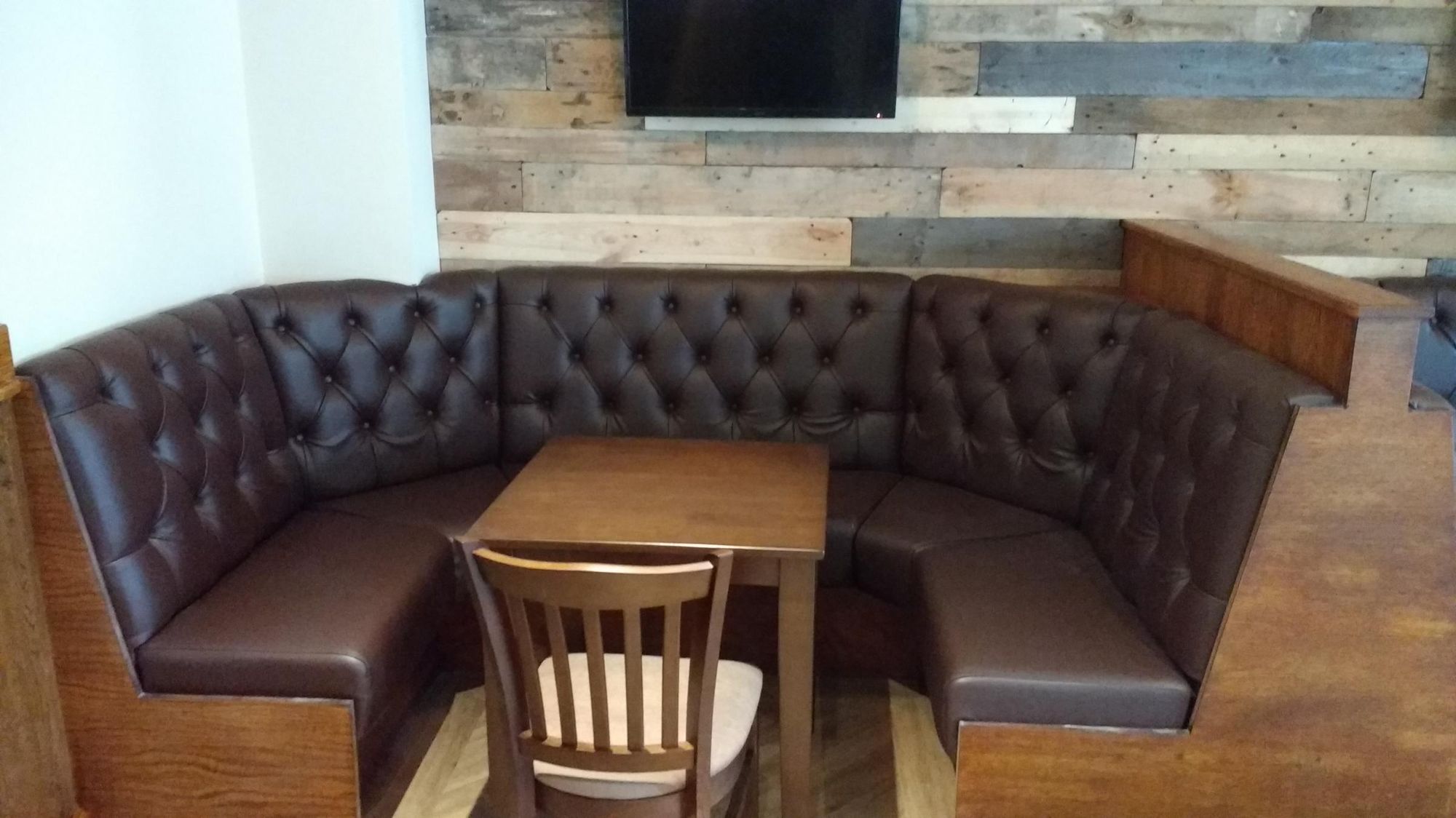 Seating. Published on 08-08-2017