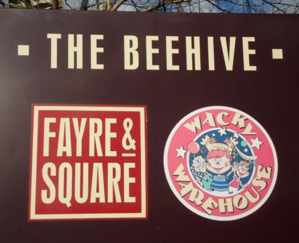 Pub Sign. (Sign). Published on 17-01-2016
