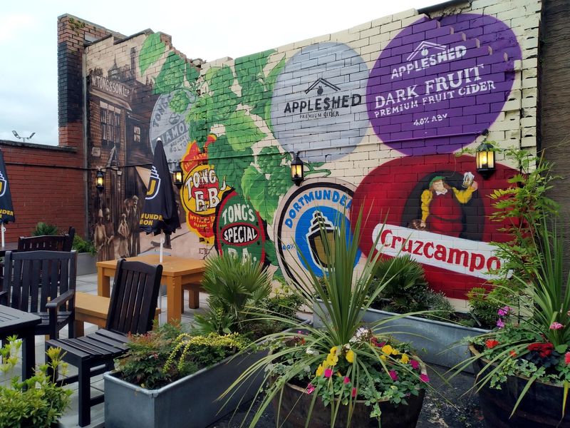 Outside Murals. (Garden). Published on 31-07-2021 