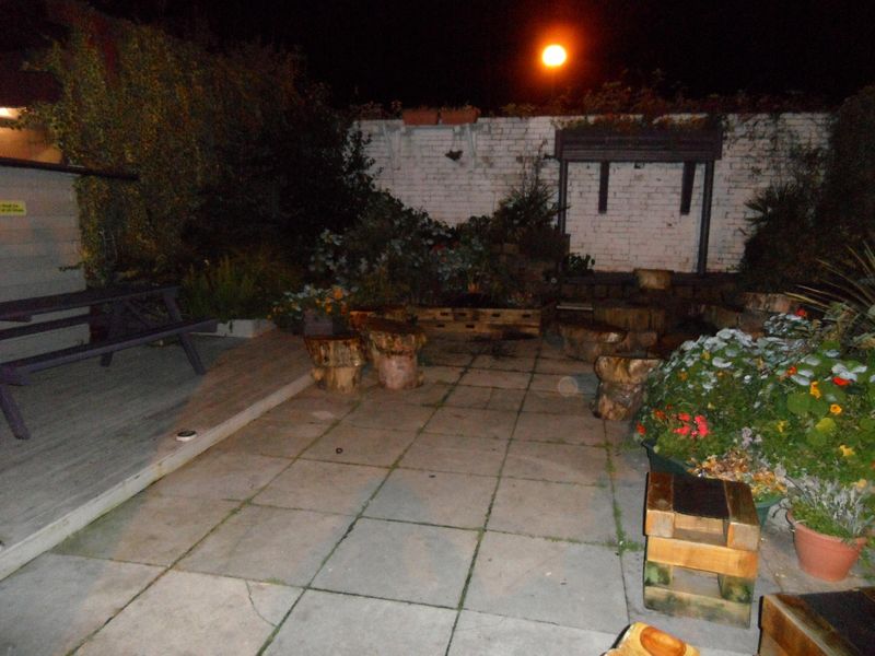 Patio Area. Published on 05-11-2016