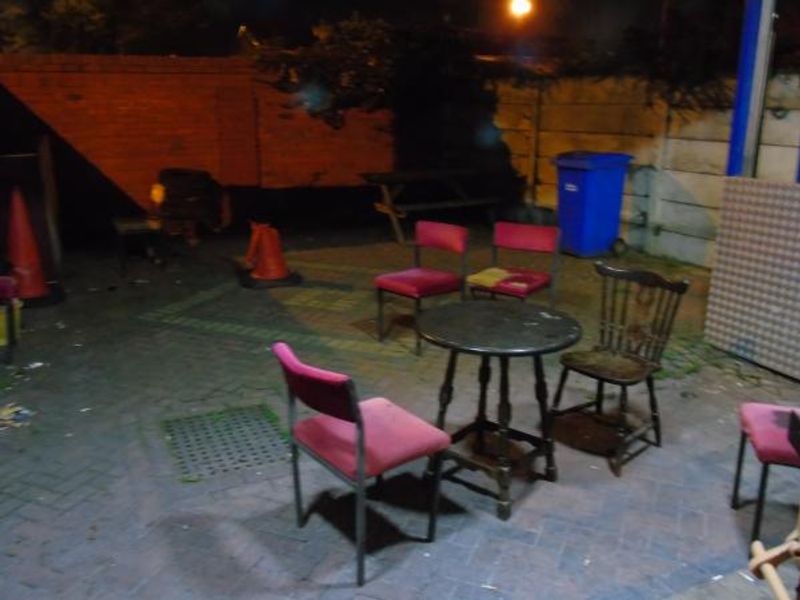 Patio Area. Published on 15-10-2015