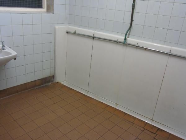 Le Bog. Published on 15-10-2015