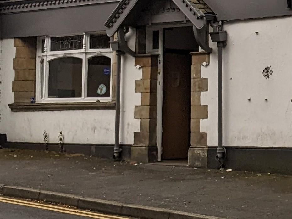 Mobility Access with slight step at front entrance. (External). Published on 24-01-2026