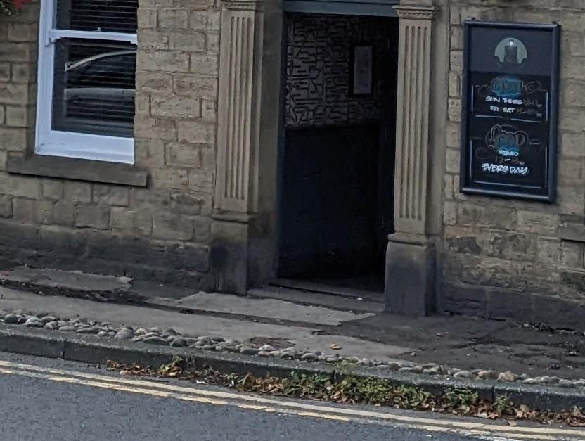 Mobility Access at slightly stepped atentrance. (External). Published on 21-01-2026