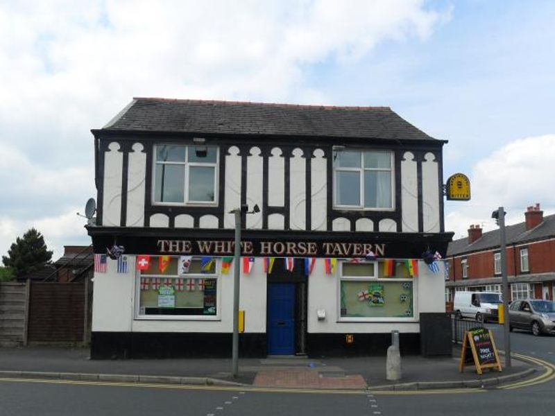 Front View in June 2014 (and no they didn't sell Boddingtons). (Key). Published on 13-06-2014 