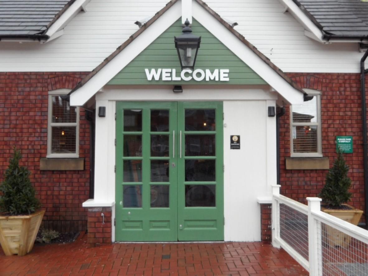 Mobility Level Access at the entrance. (External). Published on 25-01-2026