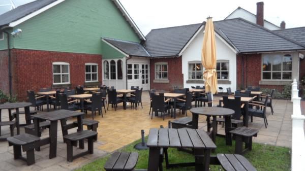 Patio Area. Published on 28-01-2016