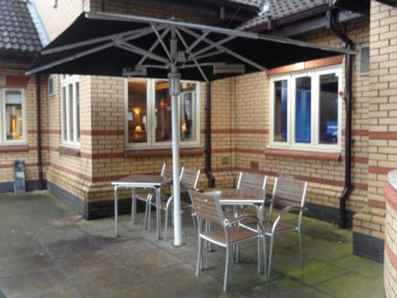Patio Area. Published on 10-02-2016