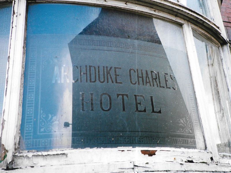 Archduke Charles window at the rear. Published on 06-05-2022 