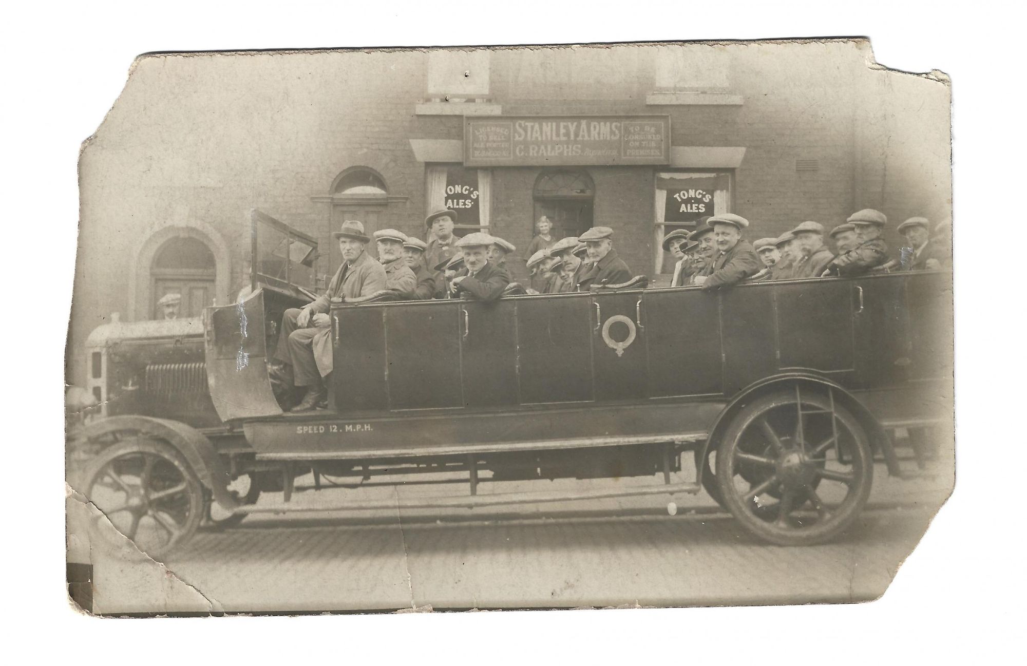 Charabanc trip out at 12 mph. Published on 14-06-2022