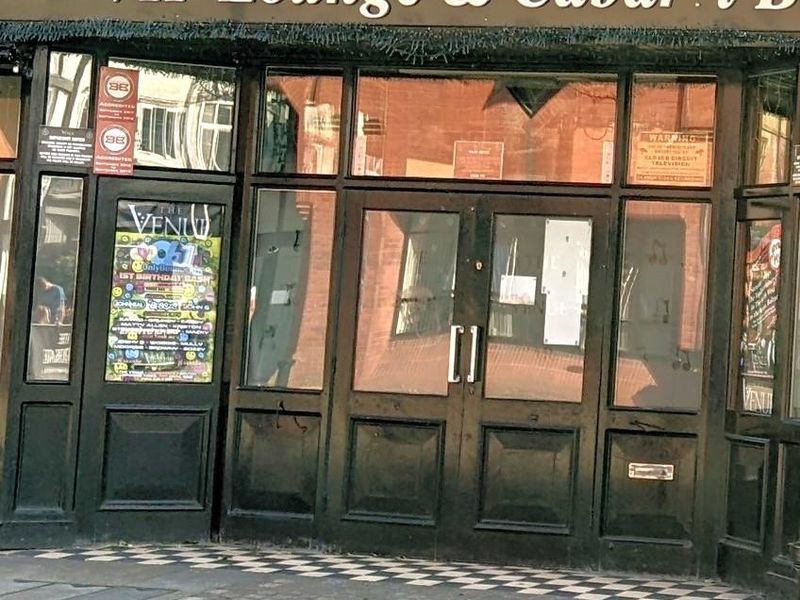 Mobility Level Access at the entrance. (External). Published on 27-01-2026 