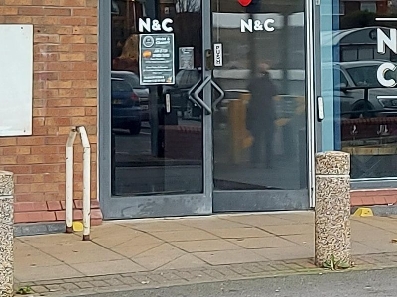 Mobility level access with double doors. (External). Published on 18-01-2026 