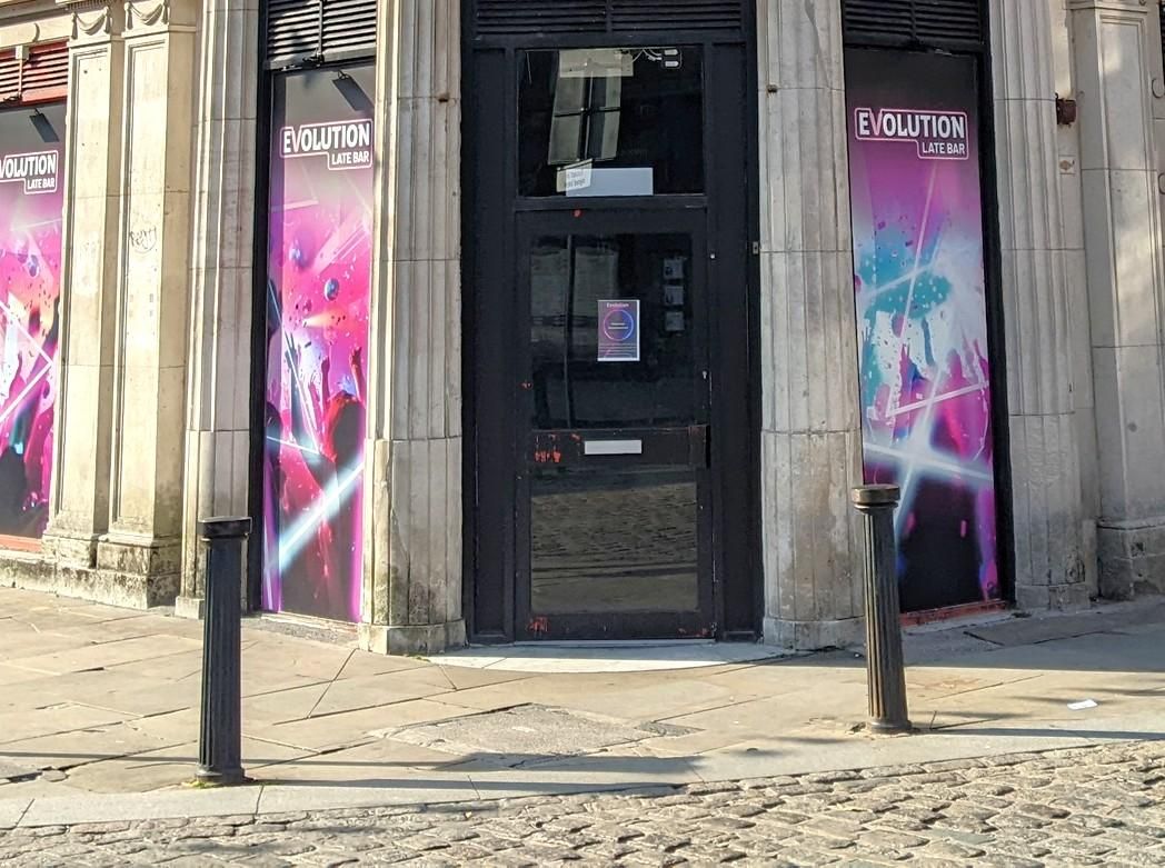 Mobility Level Access at the entrance. (External). Published on 28-01-2026