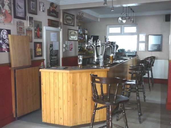 (Pub, Bar). Published on 03-08-2015