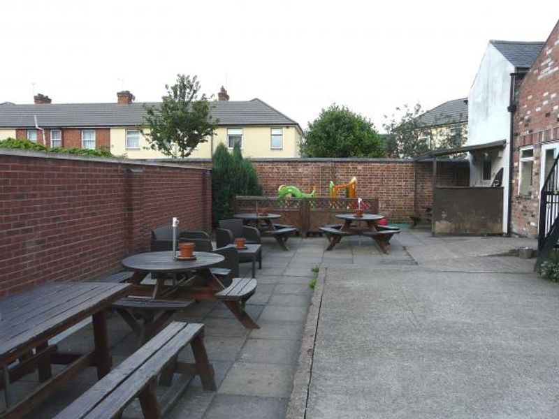 (Pub, External, Garden). Published on 03-08-2015 