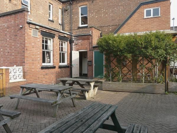 (Pub, Garden). Published on 19-09-2014