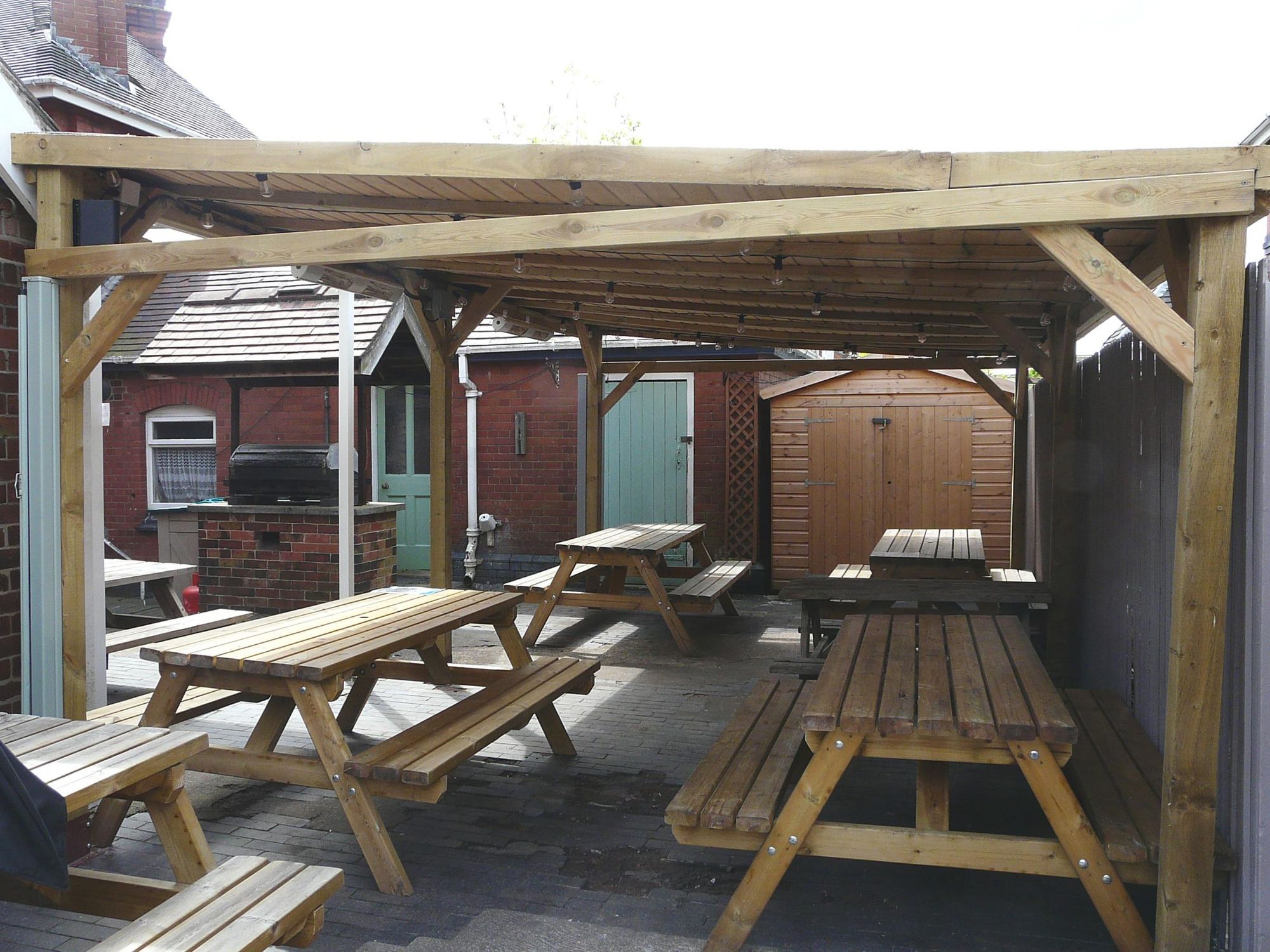 (Pub, External, Garden). Published on 16-05-2021