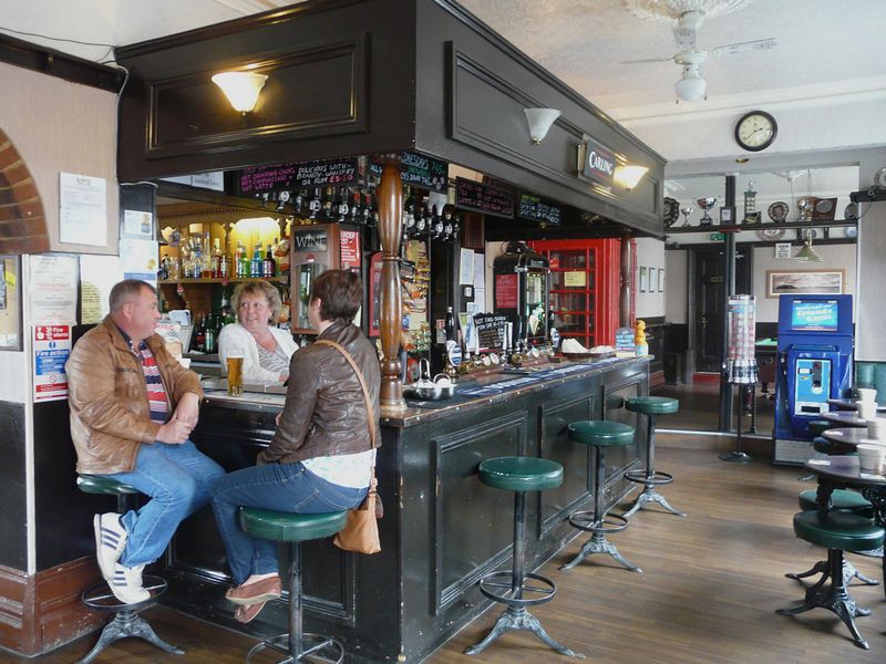 (Pub, Bar, Customers). Published on 16-05-2021 