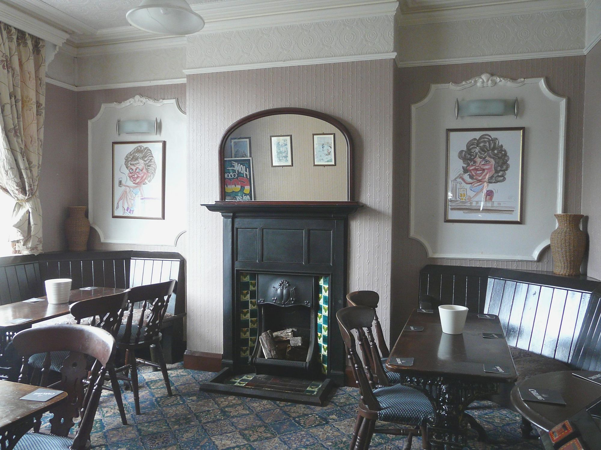(Pub, Bar). Published on 16-05-2021