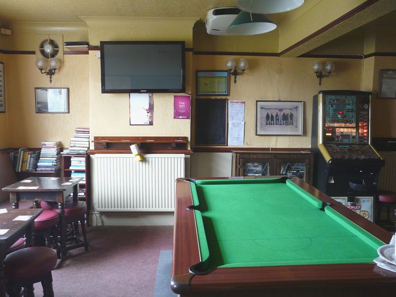 (Pub, Bar). Published on 16-05-2021